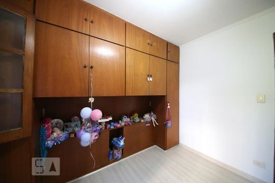 Quarto 2 de casa à venda com 4 quartos, 206m² em Jardim Umuarama, São Paulo