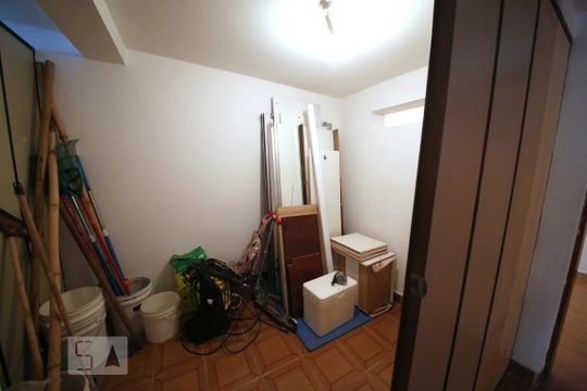 Garagem - Depósito de casa à venda com 4 quartos, 206m² em Jardim Umuarama, São Paulo