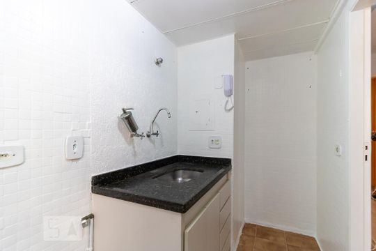 Cozinha de apartamento para alugar com 1 quarto, 64m² em Vila Mariana, São Paulo