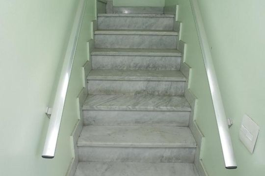Escada de casa à venda com 5 quartos, 250m² em Andaraí, Rio de Janeiro