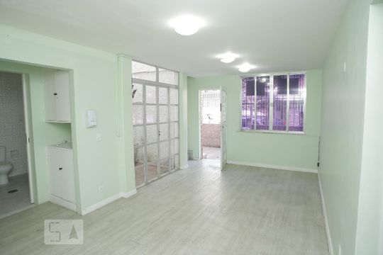 Sala de casa à venda com 5 quartos, 250m² em Andaraí, Rio de Janeiro