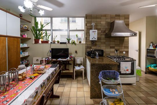 Cozinha de apartamento à venda com 4 quartos, 300m² em Copacabana, Rio de Janeiro