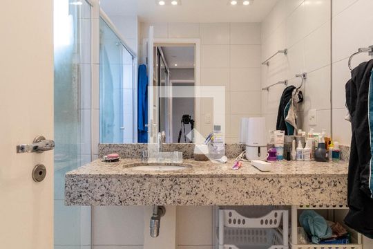 Banheiro da Suíte 1 de apartamento à venda com 4 quartos, 168m² em Água Branca, São Paulo
