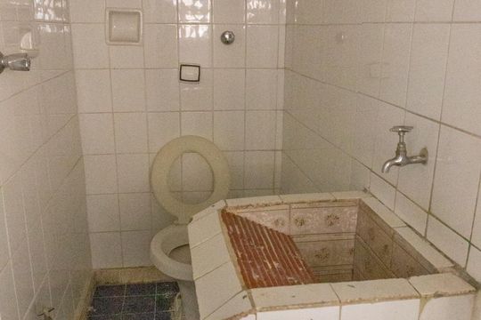 Banheiro de Serviço / Tanque de apartamento à venda com 3 quartos, 100m² em Sumarezinho, São Paulo