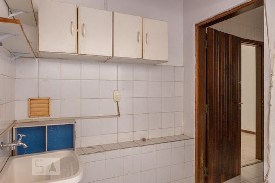 Lavanderia de casa de condomínio para alugar com 3 quartos, 120m² em Vila Anglo Brasileira, São Paulo
