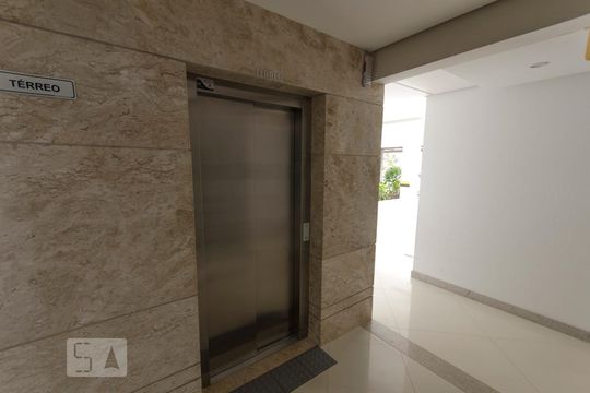 Elevador de apartamento para alugar com 3 quartos, 220m² em Jurerê Internacional, Florianópolis