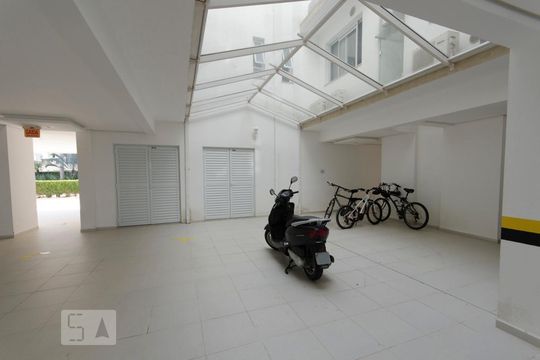 Garagem de apartamento para alugar com 3 quartos, 220m² em Jurerê Internacional, Florianópolis