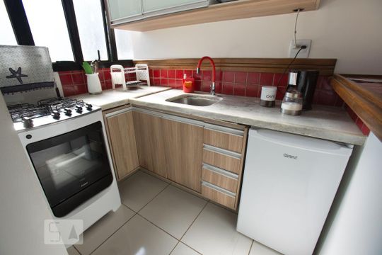 Cozinha de apartamento para alugar com 1 quarto, 55m² em Centro, Ribeirão Preto