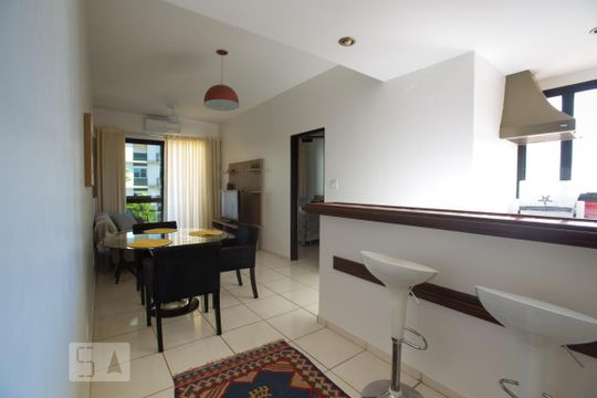 Sala de apartamento para alugar com 1 quarto, 55m² em Centro, Ribeirão Preto