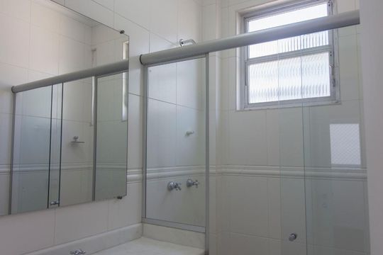 Banheiro 2 de apartamento para alugar com 3 quartos, 120m² em Higienópolis, São Paulo