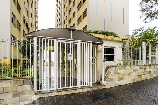 Fachada de apartamento à venda com 2 quartos, 65m² em Vila Monumento, São Paulo
