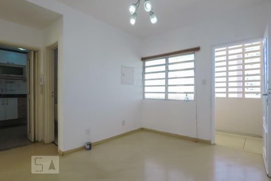 Sala de apartamento à venda com 2 quartos, 65m² em Vila Monumento, São Paulo
