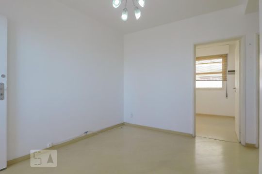 Sala de apartamento à venda com 2 quartos, 65m² em Vila Monumento, São Paulo