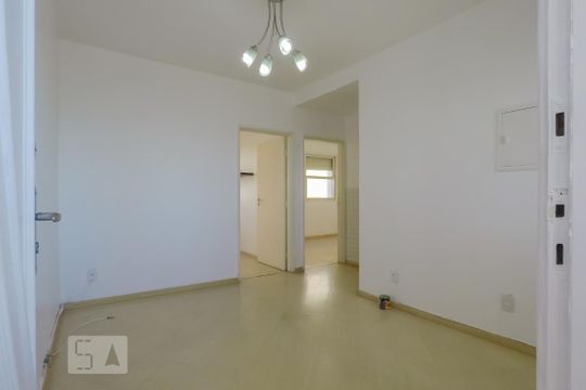 Sala de apartamento à venda com 2 quartos, 65m² em Vila Monumento, São Paulo