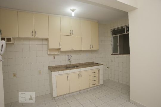 Cozinha de apartamento à venda com 3 quartos, 130m² em Vila Isabel, Rio de Janeiro