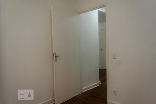 Quarto de apartamento para alugar com 1 quarto, 38m² em República, São Paulo