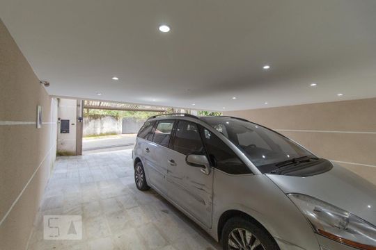 Garagem de casa à venda com 4 quartos, 380m² em Santo Amaro, São Paulo