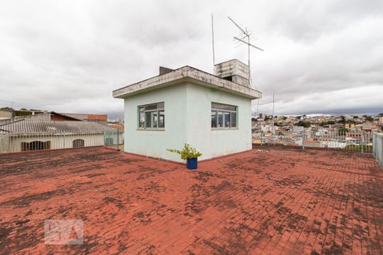 Vista de casa à venda com 7 quartos, 480m² em Jardim das Flores, Osasco