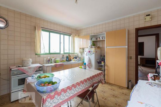 Cozinha de casa à venda com 7 quartos, 480m² em Jardim das Flores, Osasco
