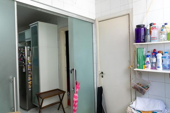 Área de serviço de apartamento à venda com 2 quartos, 96m² em Vila Madalena, São Paulo