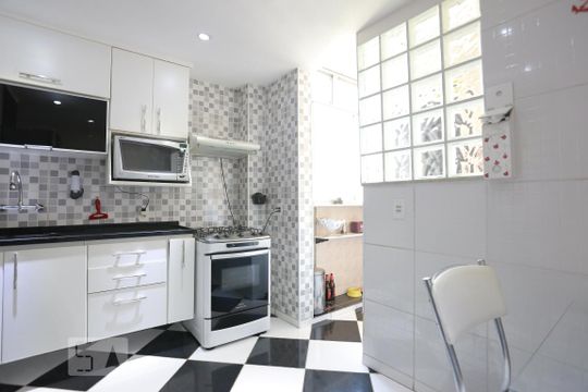 Cozinha de apartamento à venda com 2 quartos, 98m² em Vila Isabel, Rio de Janeiro