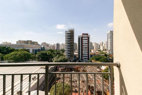 Vista de kitnet/studio à venda com 1 quarto, 27m² em Moema, São Paulo