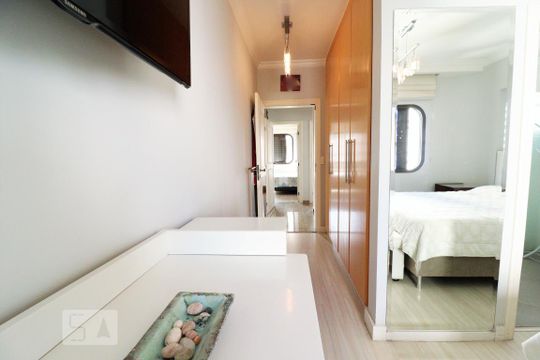 Quarto 1 de apartamento para alugar com 3 quartos, 108m² em Aclimação, São Paulo