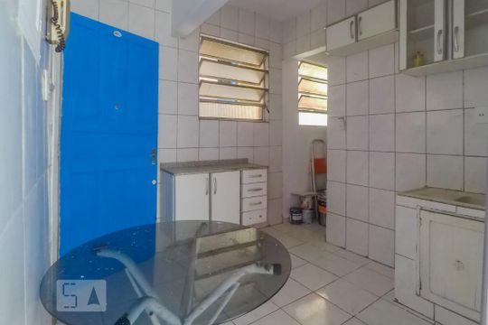 Cozinha de kitnet/studio à venda com 1 quarto, 40m² em Liberdade, São Paulo