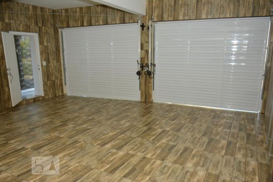 Garagem de casa à venda com 4 quartos, 460m² em Jardim Guanabara, Rio de Janeiro