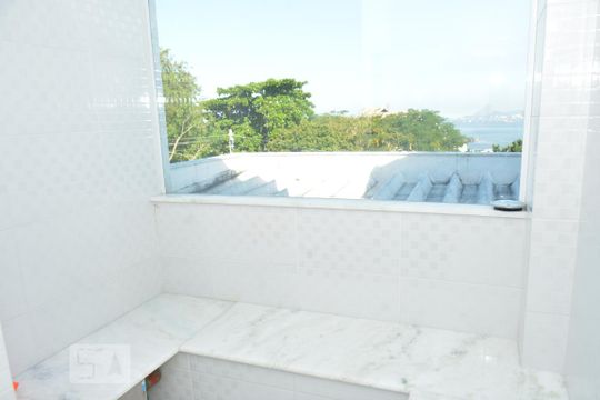 Sauna de casa à venda com 4 quartos, 460m² em Jardim Guanabara, Rio de Janeiro