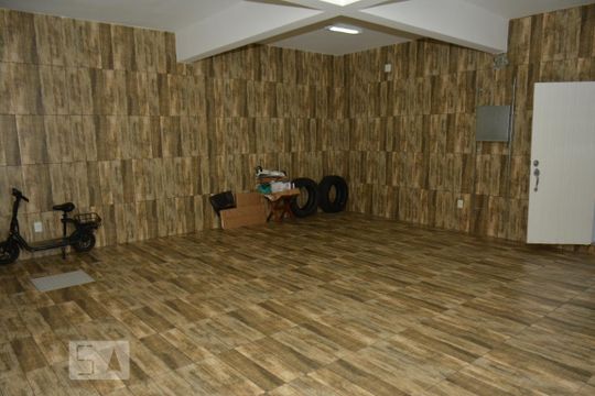 Garagem de casa à venda com 4 quartos, 460m² em Jardim Guanabara, Rio de Janeiro