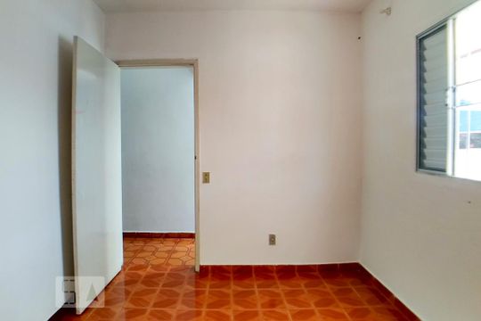 Quarto 1 de casa à venda com 5 quartos, 150m² em Taboão, Diadema