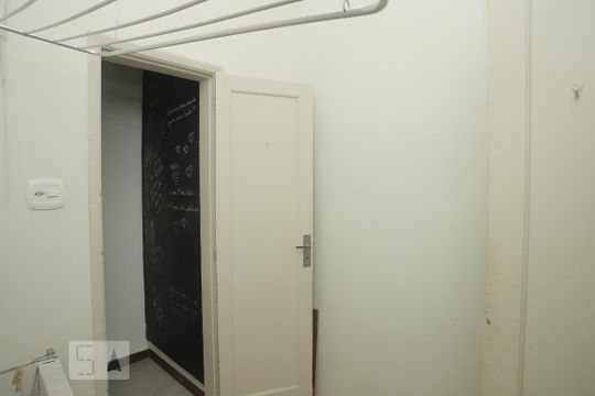 Quarto de Serviço de apartamento à venda com 3 quartos, 100m² em Tijuca, Rio de Janeiro