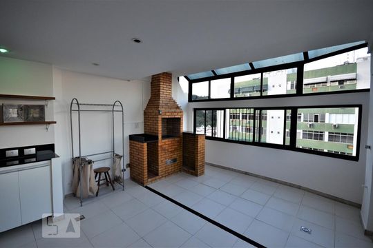 Varanda com churrasqueira de apartamento à venda com 1 quarto, 100m² em Laranjeiras, Rio de Janeiro