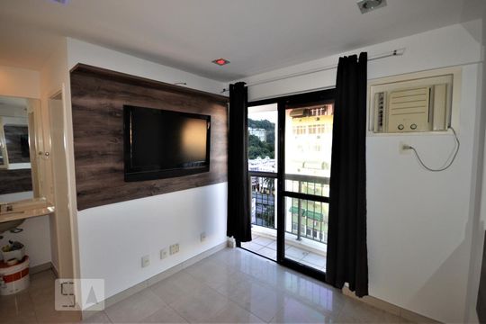 Quarto de apartamento à venda com 1 quarto, 100m² em Laranjeiras, Rio de Janeiro