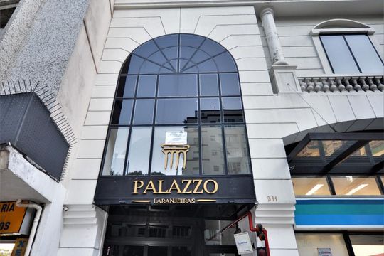 Fachada de apartamento à venda com 1 quarto, 100m² em Laranjeiras, Rio de Janeiro