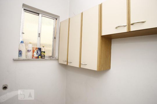 Quarto de Serviço de apartamento à venda com 2 quartos, 70m² em Tijuca, Rio de Janeiro