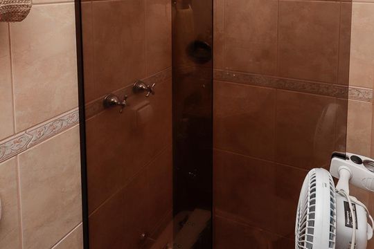 Banheiro de casa à venda com 3 quartos, 200m² em Riachuelo, Rio de Janeiro