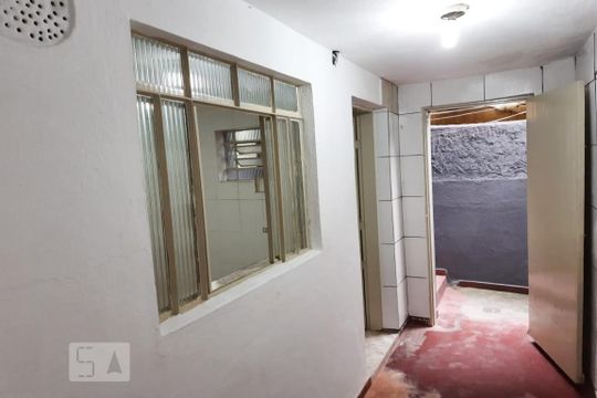Corredor de casa para alugar com 1 quarto, 40m² em Vila Medeiros, São Paulo