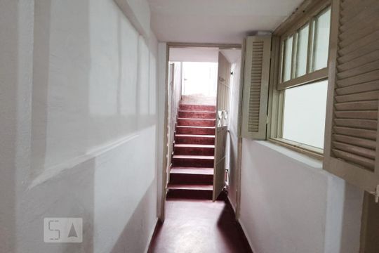 Corredor de casa para alugar com 1 quarto, 40m² em Vila Medeiros, São Paulo