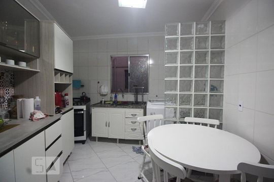Cozinha  de apartamento à venda com 2 quartos, 65m² em Centro, Diadema