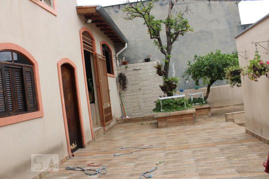 Fachada de casa à venda com 2 quartos, 250m² em Parque Císper, São Paulo