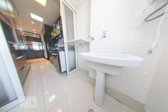 Cozinha e Área de Serviço de apartamento para alugar com 2 quartos, 87m² em Portão, Curitiba