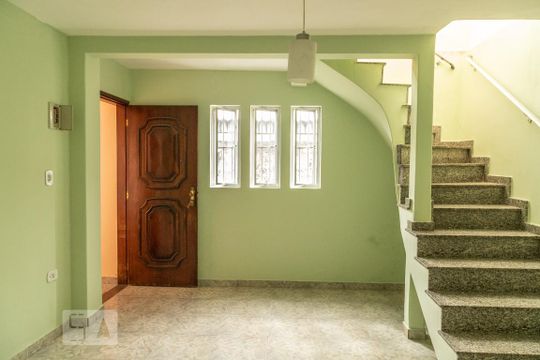Sala de casa à venda com 3 quartos, 220m² em Vila Ré, São Paulo