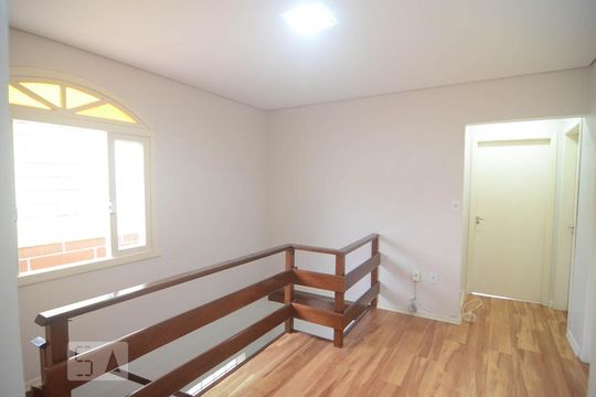 Sala de casa para alugar com 4 quartos, 220m² em Nossa Senhora das Gracas, Canoas