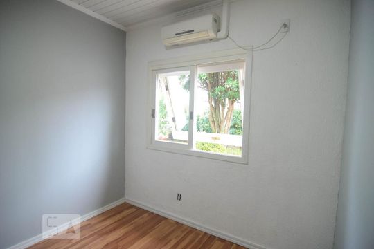 Quarto 1 de casa para alugar com 4 quartos, 220m² em Nossa Senhora das Gracas, Canoas
