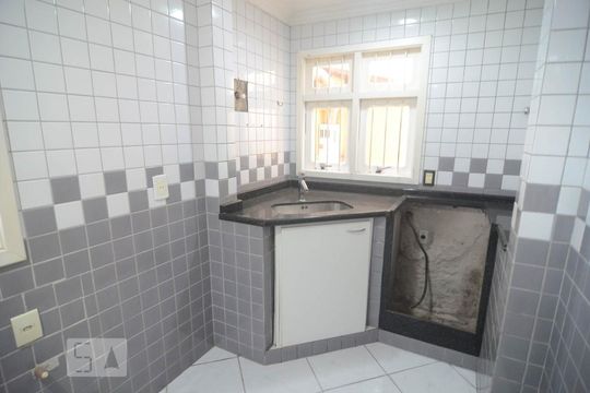 Área de Serviço de casa para alugar com 4 quartos, 220m² em Nossa Senhora das Gracas, Canoas