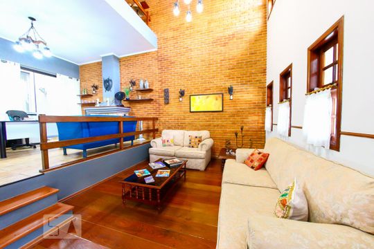 Sala de casa para alugar com 5 quartos, 600m² em Vila Rosália, Guarulhos