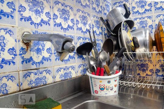 Cozinha - Torneira de apartamento para alugar com 1 quarto, 45m² em Barra, Salvador