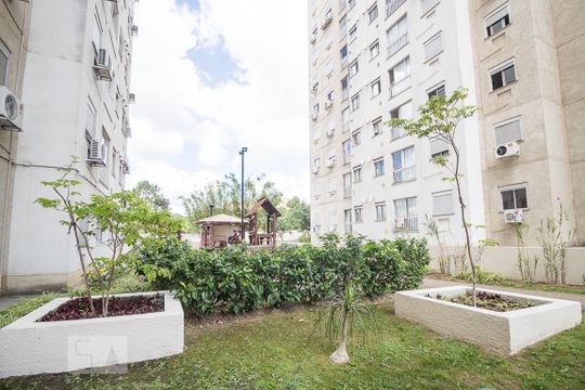 Área comum de apartamento para alugar com 2 quartos, 56m² em Jardim Itu, Porto Alegre